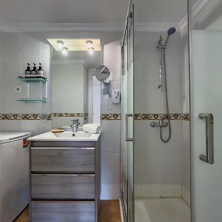 Daire Skol 925a Penthouse 2 Bedrooms Amazing Sea Views *