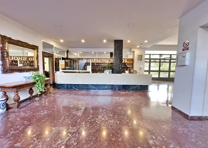 Skol 925a Penthouse 2 Bedrooms Amazing Sea Views *