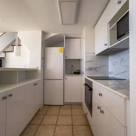 Skol 925a Penthouse 2 Bedrooms Amazing Sea Views * Marbella